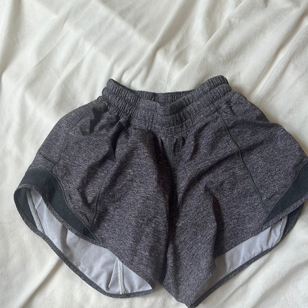 Lululemon Hotty hot shorts size 2